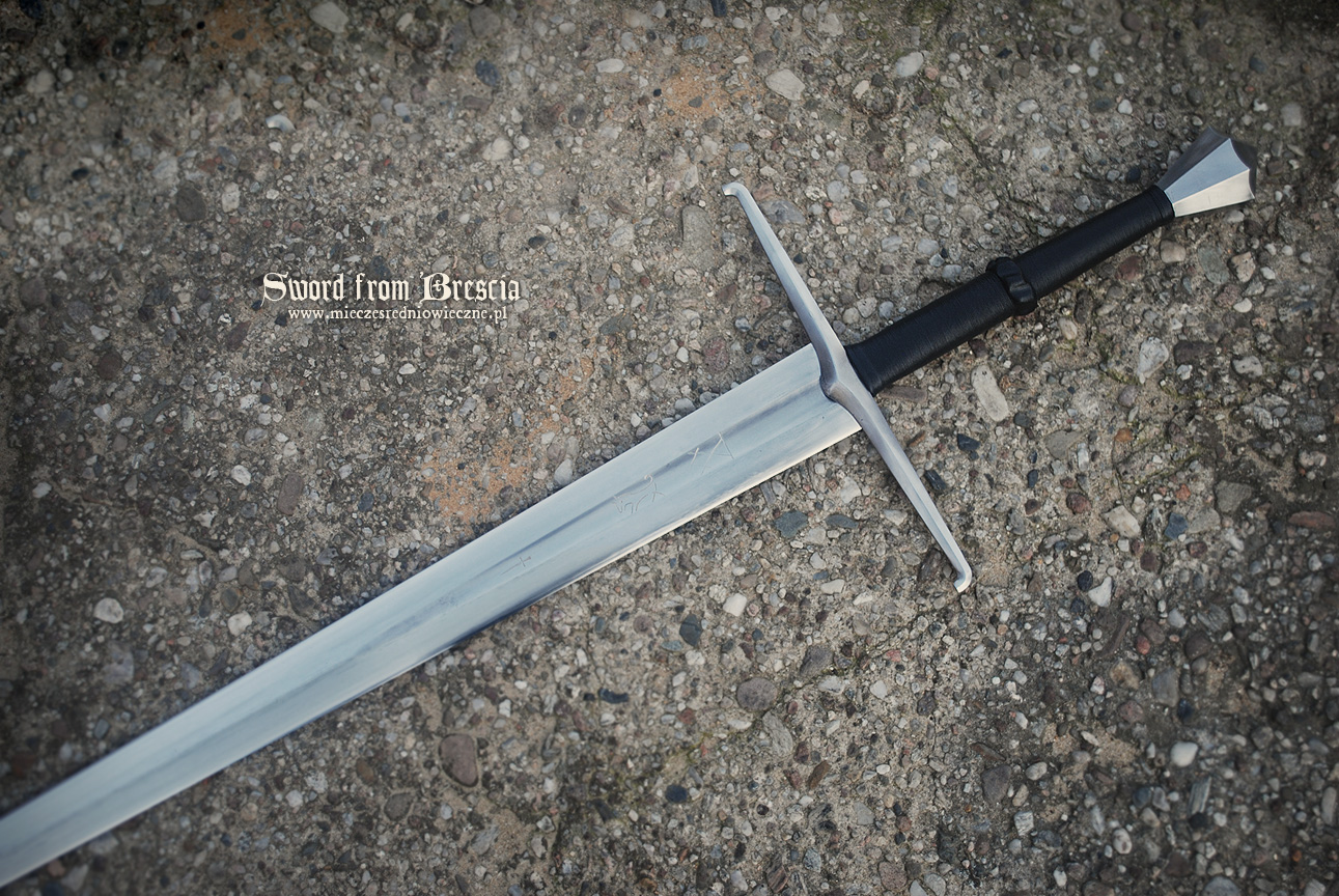 布雷西亚15世纪长剑 - gallery-07.jpg