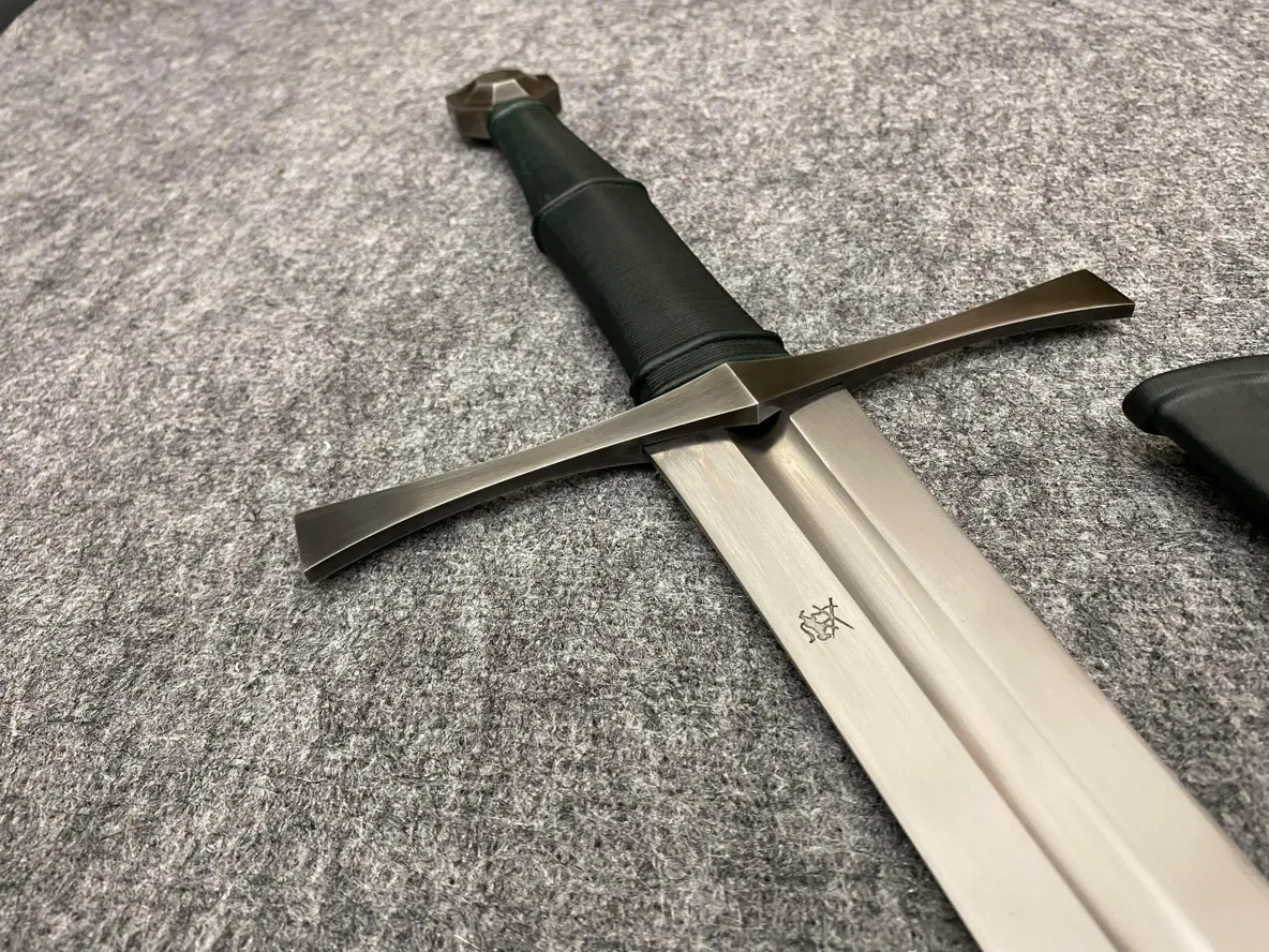 埃克塞特XIIa型视觉系列剑 - gallery-04.png