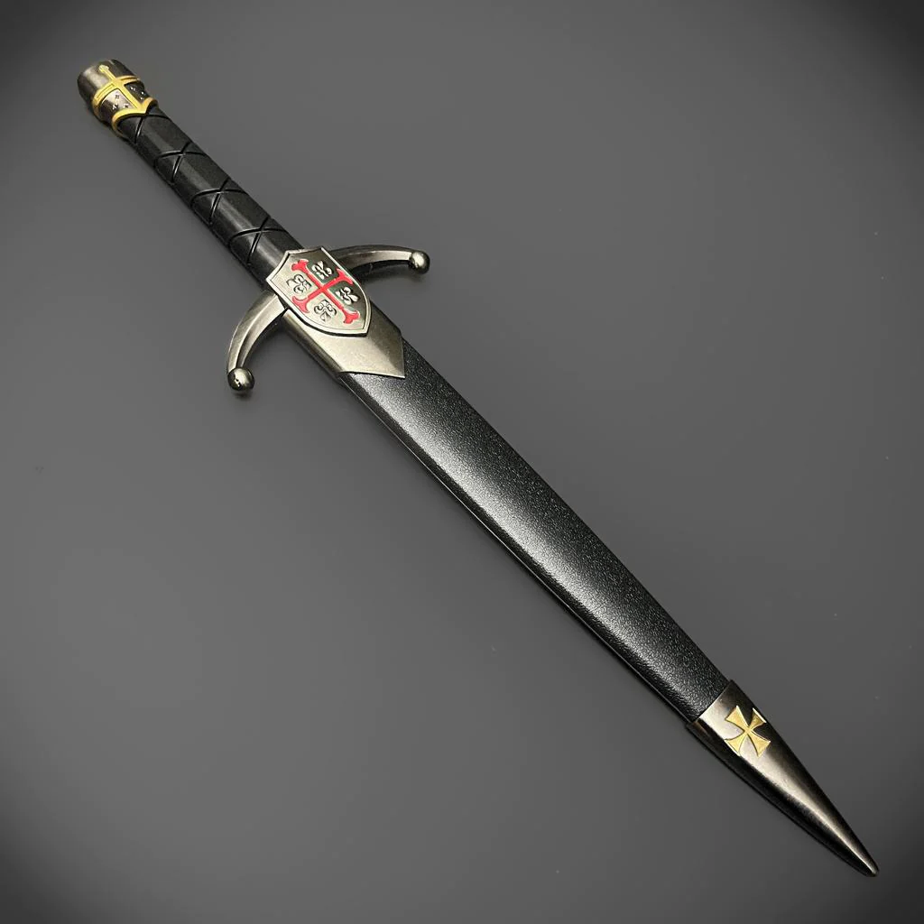 大盔十字军匕首 - gallery-02.png