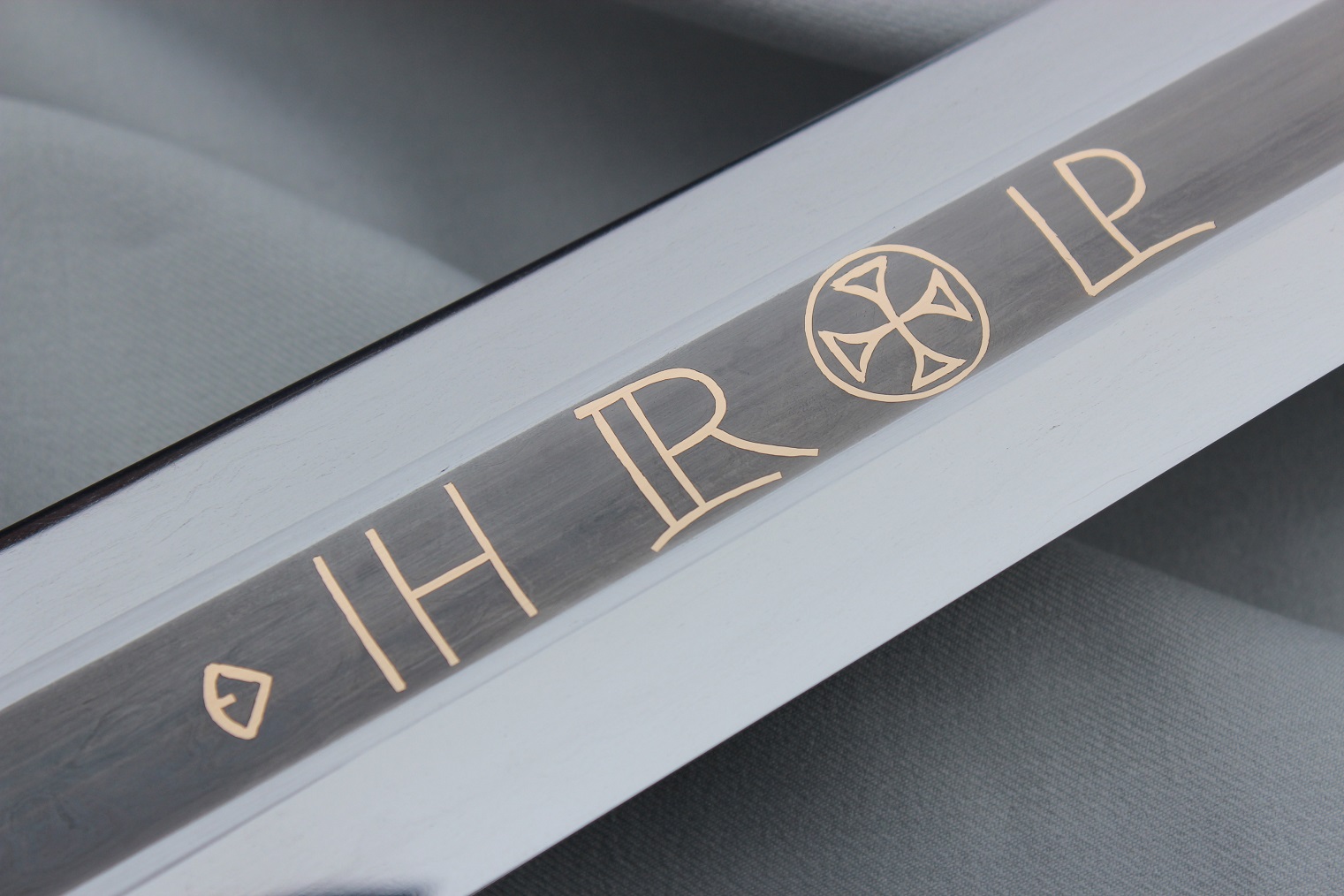 纽伦堡皇帝堡14世纪剑 - gallery-03.jpg