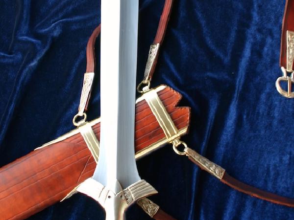 乌鸦叶形刃（凯尔特剑）