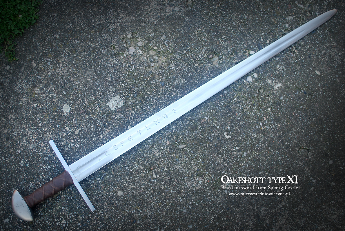 瑟堡城堡剑复刻 - gallery-05.jpg