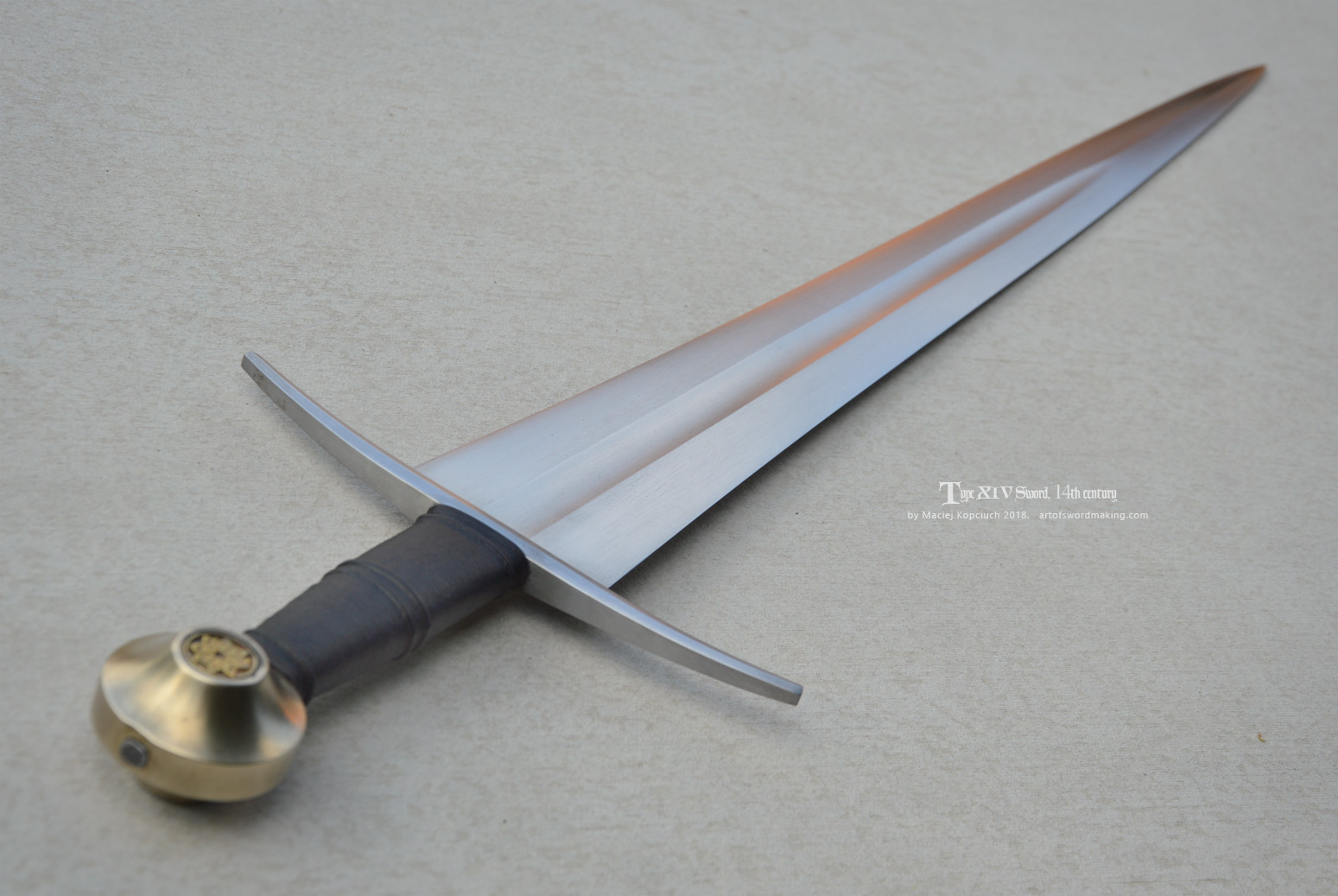 14世纪晚期XIV型剑 - gallery-03.jpg