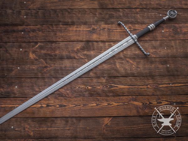 猎魔人大师级狼学派钢剑