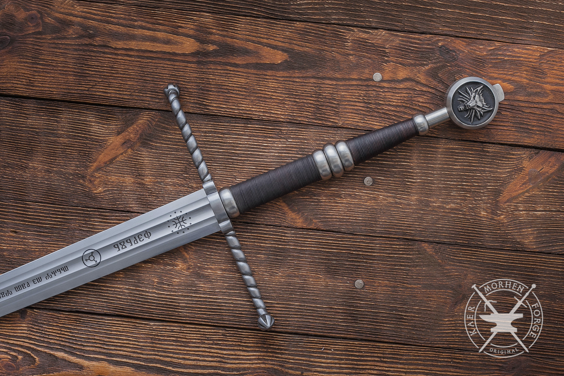 猎魔人大师级狼学派钢剑 - gallery-05.jpg